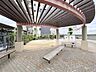 その他：●現地　敷地内広場の様子。
