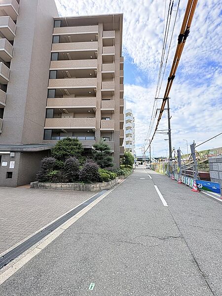 ●現地　前面道路環境