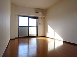 ロイヤル江戸橋 5階1Kのリビング/ダイニング