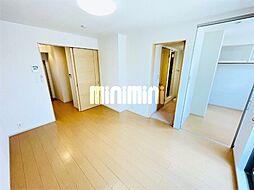 コートハウス安塚 1階1Kのリビング/ダイニング