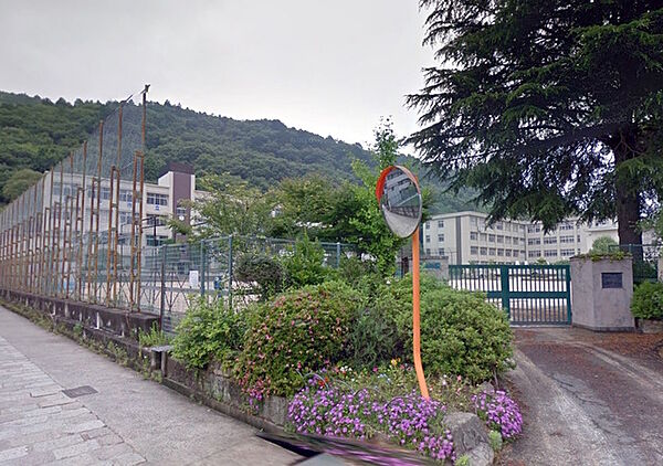 神戸市立山田中学校