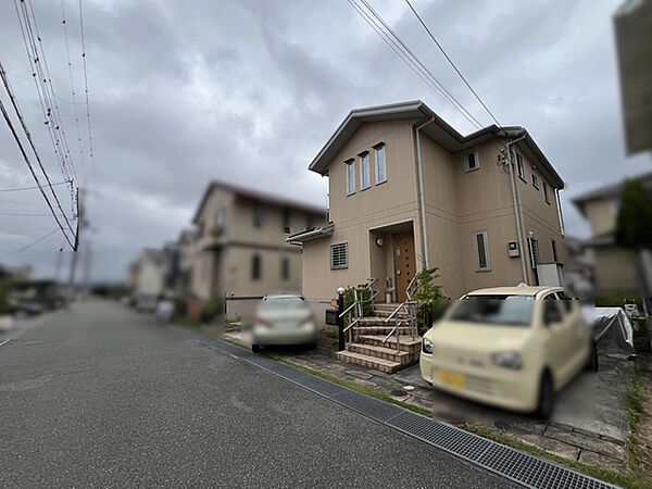 外観：328000685185