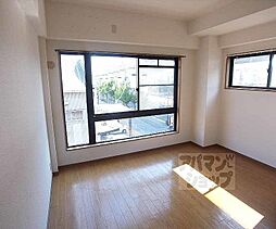 近鉄京都線 伏見駅 徒歩15分の賃貸マンション 4階2DKのリビング/ダイニング