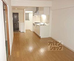 ブエナビスタ京都上鳥羽 405 4階3LDKのリビング/ダイニング