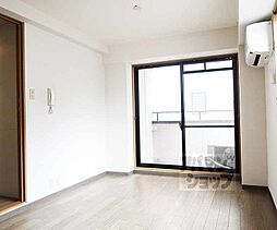 ロイヤルヴィンテージ三十三間堂 203 2階1Kのリビング/ダイニング