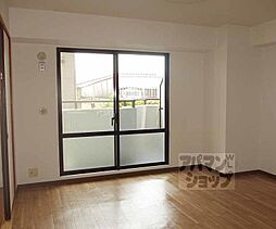 ロイヤル現代 205 2階2LDKのリビング/ダイニング