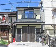 伏見稲荷駅より徒歩3分 2階 築4年の賃貸物件