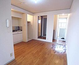 京阪本線 伏見稲荷駅 徒歩6分の賃貸アパート 2階1LDKのリビング/ダイニング