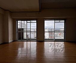 阪急京都本線 西院駅 徒歩10分の賃貸マンション 6階2DKのリビング/ダイニング