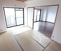 京都市営烏丸線 竹田駅 徒歩10分の賃貸マンション 4階2LDKのリビング/ダイニング