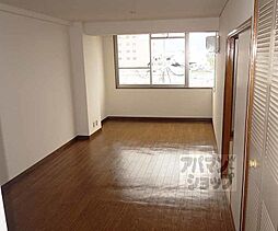 レトロマンションIV 403 4階1LDKのリビング/ダイニング