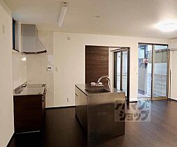 グランシャリオ　レアル 102 1階1LDKのリビング/ダイニング