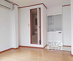 京阪本線 墨染駅 徒歩2分の賃貸マンション 1階ワンルームのリビング/ダイニング