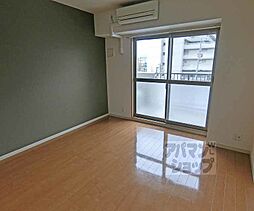 JR山陰本線 丹波口駅 徒歩8分の賃貸マンション 5階1Kのリビング/ダイニング