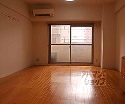 グランパークポラリス 202 2階1Kのリビング/ダイニング