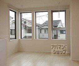 クオリア参番館 201 2階1LDKのリビング/ダイニング