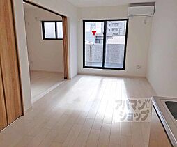 京阪本線 淀駅 徒歩5分の賃貸アパート 3階1LDKのリビング/ダイニング