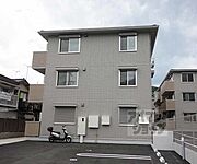 椥辻駅より徒歩30分 3階 築4年10ヶ月の賃貸物件