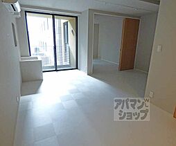 ヴィラスタジオーネ御所南 203 2階1LDKのリビング/ダイニング