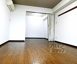 京阪本線 神宮丸太町駅 徒歩5分の賃貸マンション 4階1Kのリビング/ダイニング