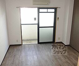 JR東海道・山陽本線 西大路駅 徒歩14分の賃貸マンション 4階1Kのリビング/ダイニング