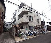 今出川駅より徒歩10分 1階 築46年の賃貸物件