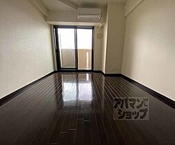 JR山陰本線 二条駅 徒歩8分の賃貸マンション 3階1Kのリビング/ダイニング