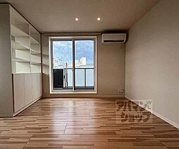 JR山陰本線 二条駅 徒歩8分の賃貸マンション 3階1LDKのリビング/ダイニング