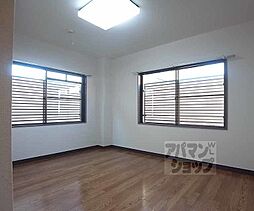 阪急京都本線 西院駅 徒歩6分の賃貸マンション 1階1Kのリビング/ダイニング