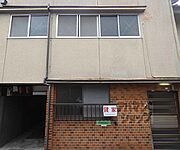 二条城前駅より徒歩10分 築76年2ヶ月の賃貸物件
