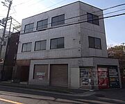 宇多野駅より徒歩10分 築42年4ヶ月 3階建の賃貸物件