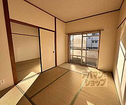 ラーバン嵯峨 102 1階2DKのリビング/ダイニング