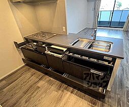 ライオンズ嵯峨天龍寺若宮　西の邸　東の邸 E404 4階3LDKのリビング/ダイニング