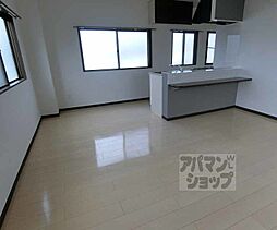 シャトレ太秦 4F 4階1LDKのリビング/ダイニング