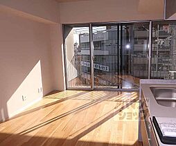 JR東海道・山陽本線 西大路駅 徒歩13分の賃貸マンション 5階1LDKのリビング/ダイニング