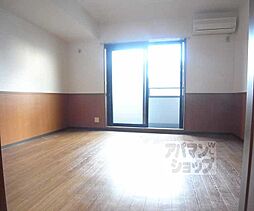 プチ・かわそう 303 3階1Kのリビング/ダイニング