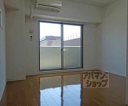 イクスピリオド五条 601 6階1Kのリビング/ダイニング