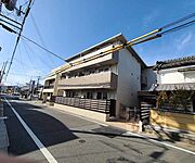 西京極駅より徒歩9分 1階 築5年2ヶ月の賃貸物件