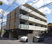 西京極駅より徒歩13分 3階 築6年の賃貸物件