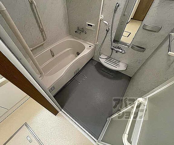 浴室