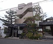 小華マンション 2階 築33年8ヶ月の賃貸物件