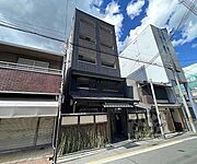 逢松原京極ハウス 3階 築8年11ヶ月の賃貸物件