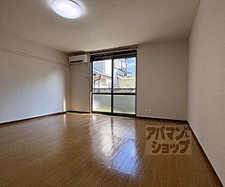 グランシード衣笠 105 1階1Kのリビング/ダイニング