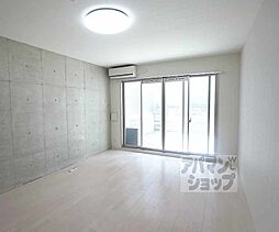 ウィルパーク御所西 101 1階1LDKのリビング/ダイニング