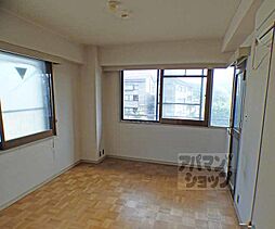 京阪本線 神宮丸太町駅 徒歩20分の賃貸マンション 4階2DKのリビング/ダイニング