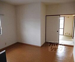 京都市営烏丸線 北大路駅 徒歩14分の賃貸マンション 4階3DKのリビング/ダイニング