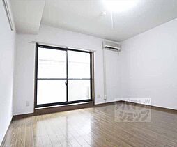 京阪本線 神宮丸太町駅 徒歩1分の賃貸マンション 3階1Kのリビング/ダイニング