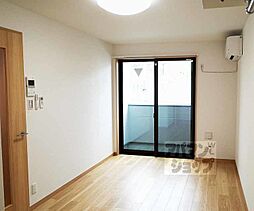 フラッティ千本下長者町 301 3階1Kのリビング/ダイニング