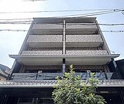 丸太町駅より徒歩11分 2階 築2年9ヶ月の賃貸物件