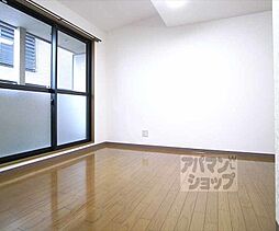 京阪本線 神宮丸太町駅 徒歩6分の賃貸マンション 2階1Kのリビング/ダイニング